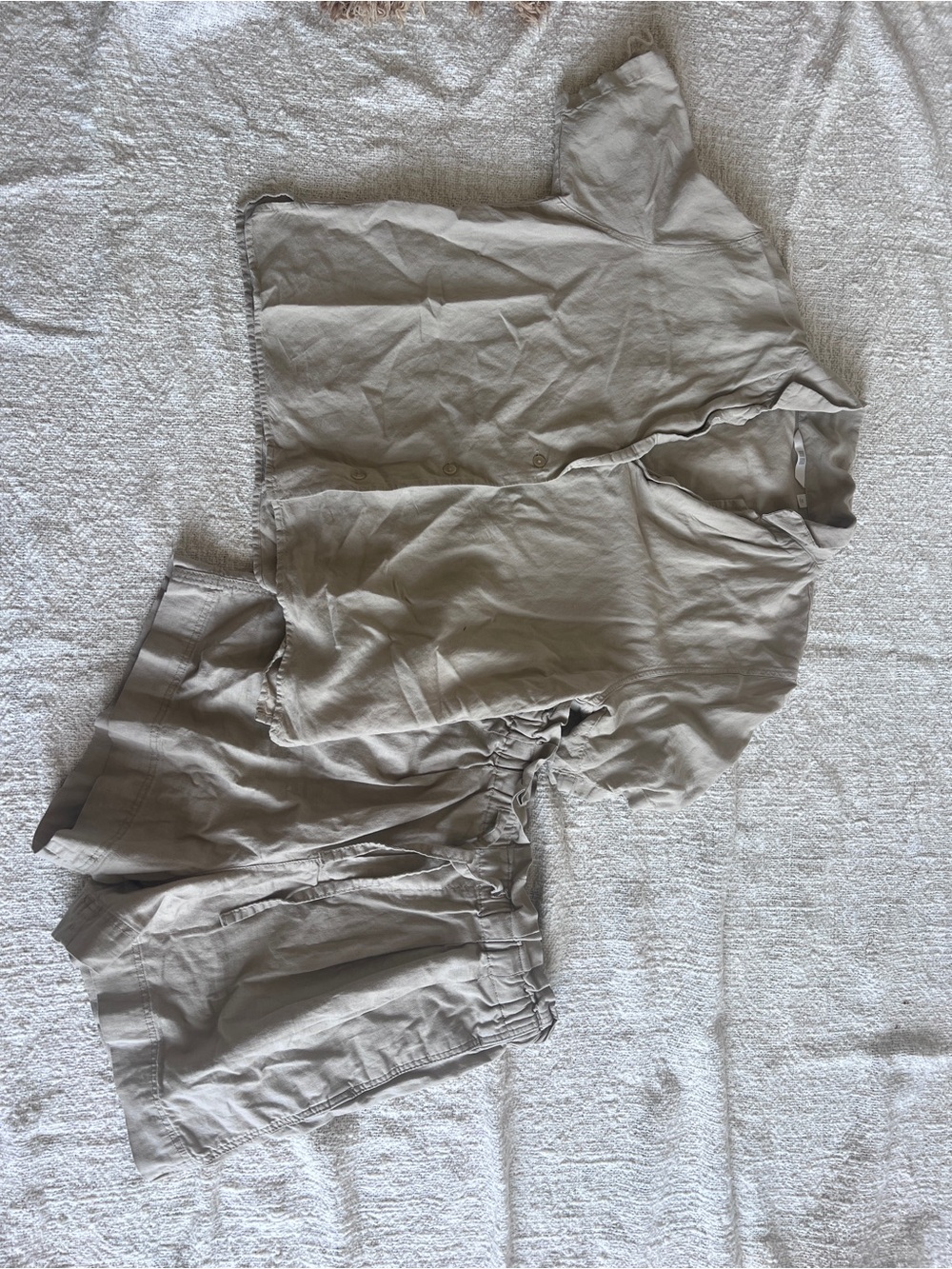 Uniqlo Linen Button-Front Short Set - Picture 2 of 4